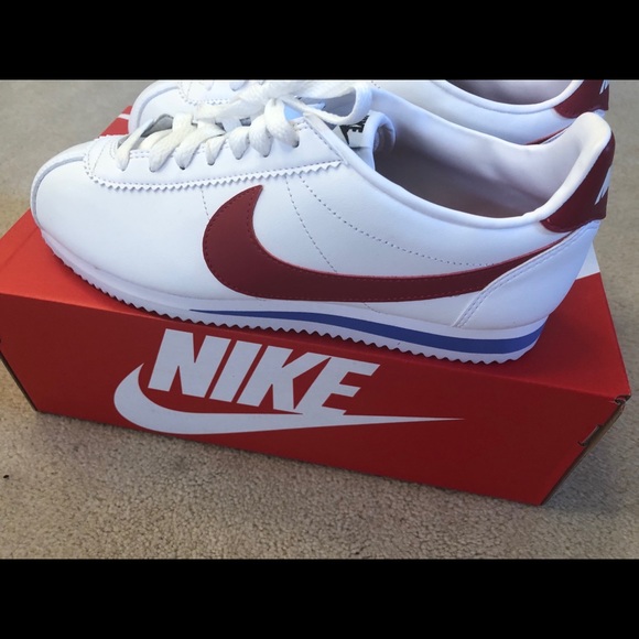 SOLD!! BNWT Nike Cortez in women’s (unisex style) size 10 - Picture 2 of 7